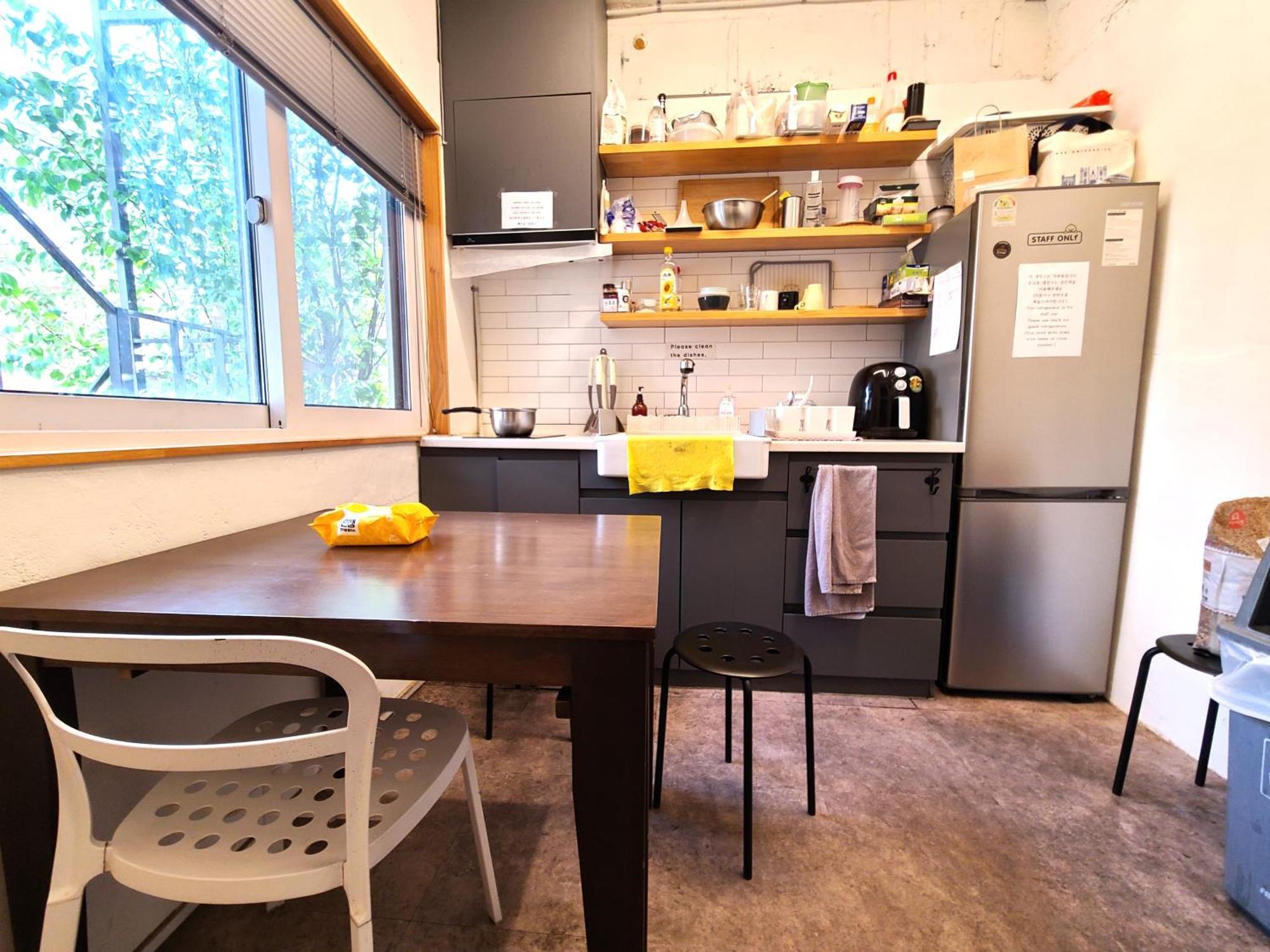Seoul Cube Itaewon Hostel Exterior photo